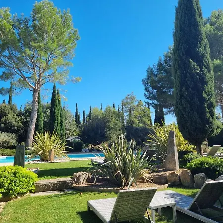 Le Clos Des Cypres De Charme - Diner Gourmet & Bien-etre
