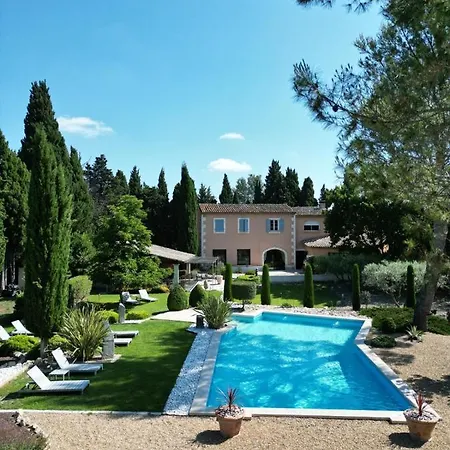Le Clos Des Cypres De Charme - Diner Gourmet & Bien-etre Bed & Breakfast