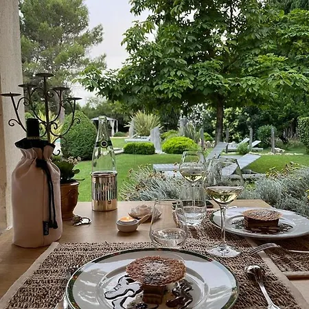 Le Clos Des Cypres De Charme - Diner Gourmet & Bien-etre Panzió