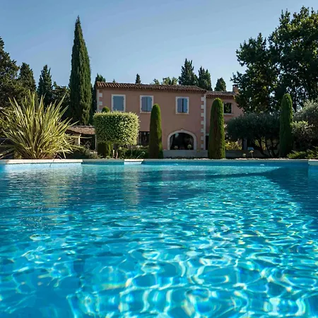Le Clos Des Cypres De Charme - Diner Gourmet & Bien-etre 3* Graveson