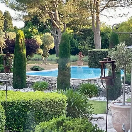 Bed & Breakfast Le Clos Des Cypres De Charme - Diner Gourmet & Bien-etre