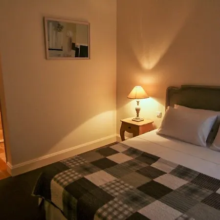 Le Clos Des Cypres De Charme - Diner Gourmet & Bien-etre Bed & Breakfast