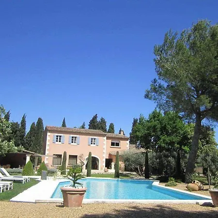 Le Clos Des Cypres De Charme - Diner Gourmet & Bien-etre 3* Graveson