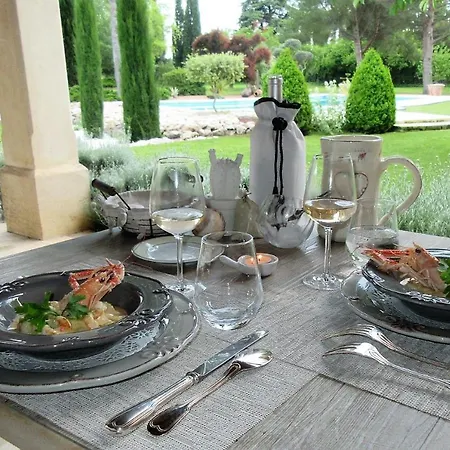 Le Clos Des Cypres De Charme - Diner Gourmet & Bien-etre Panzió