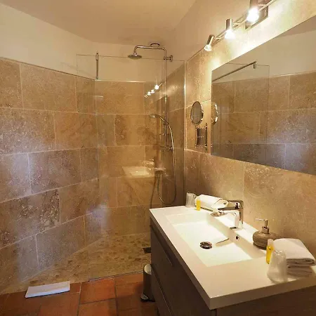 Le Clos Des Cypres De Charme - Diner Gourmet & Bien-etre 3*