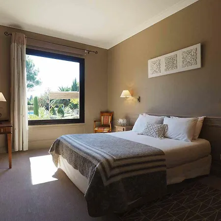 Bed & Breakfast Le Clos Des Cypres De Charme - Diner Gourmet & Bien-etre 3*